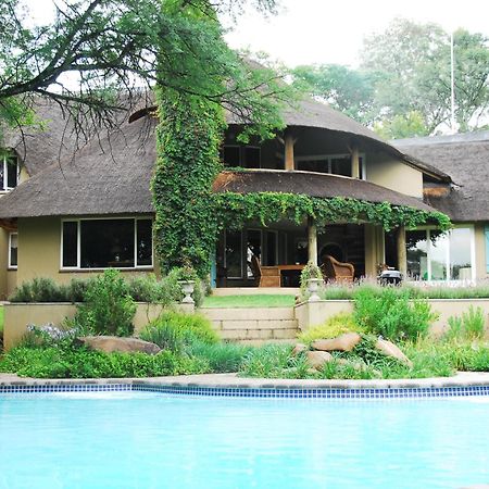 Hotel Chartwell Manor Exterior foto